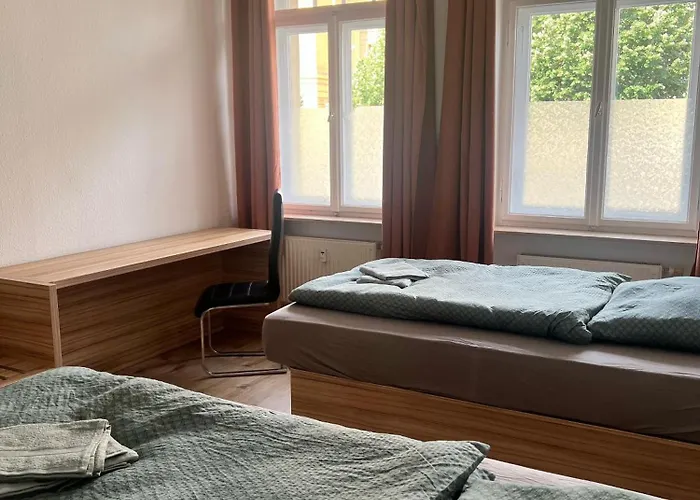 Gegenueber Vom Theater *