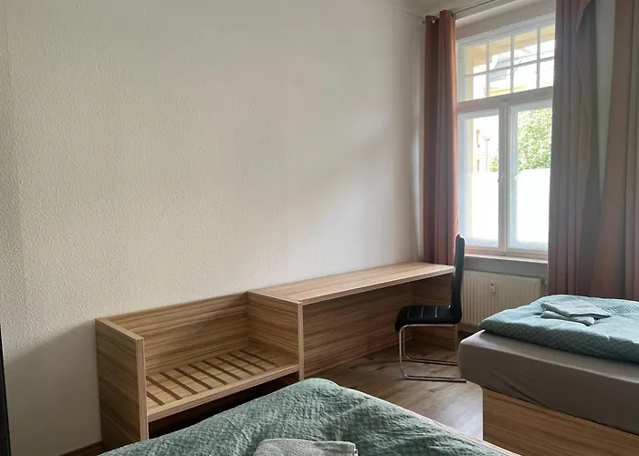 Gegenueber Vom Theater *