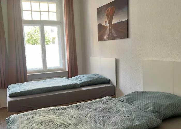 아파트 Gegenueber Vom Theater 게라